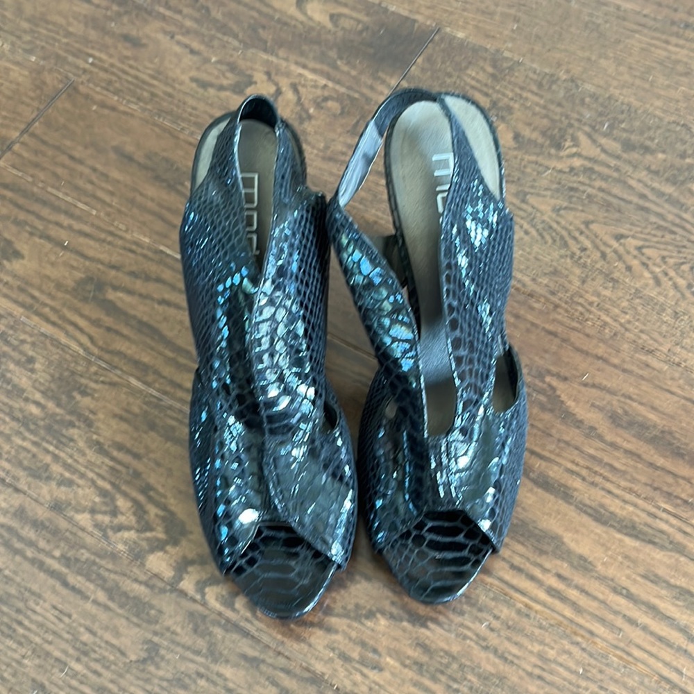 Moda Spana Faux Snake Skin Peep Toe